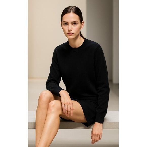 UNIQLO 100% Cashmere Sweater Black Women’s M Soft Luxury Knit Pullover Classic - Picture 2 of 12